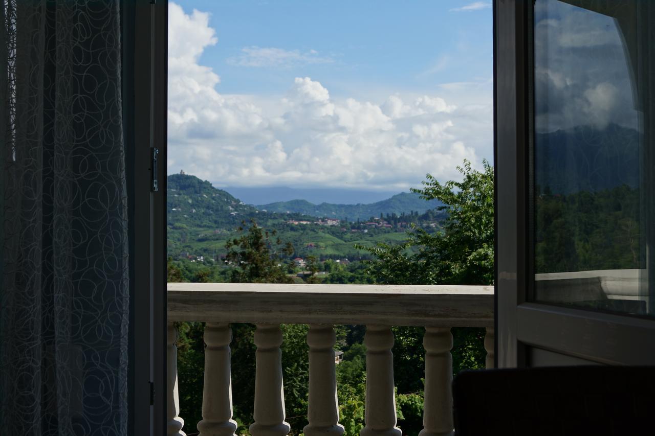 Anamaria Hotel Batoemi Buitenkant foto