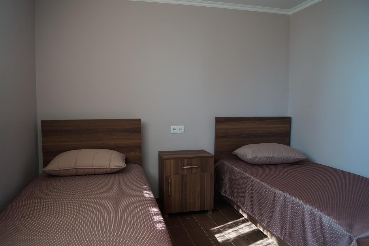 Anamaria Hotel Batoemi Buitenkant foto