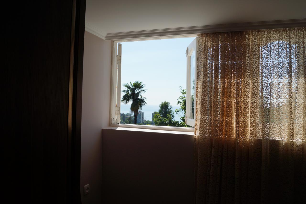 Anamaria Hotel Batoemi Buitenkant foto